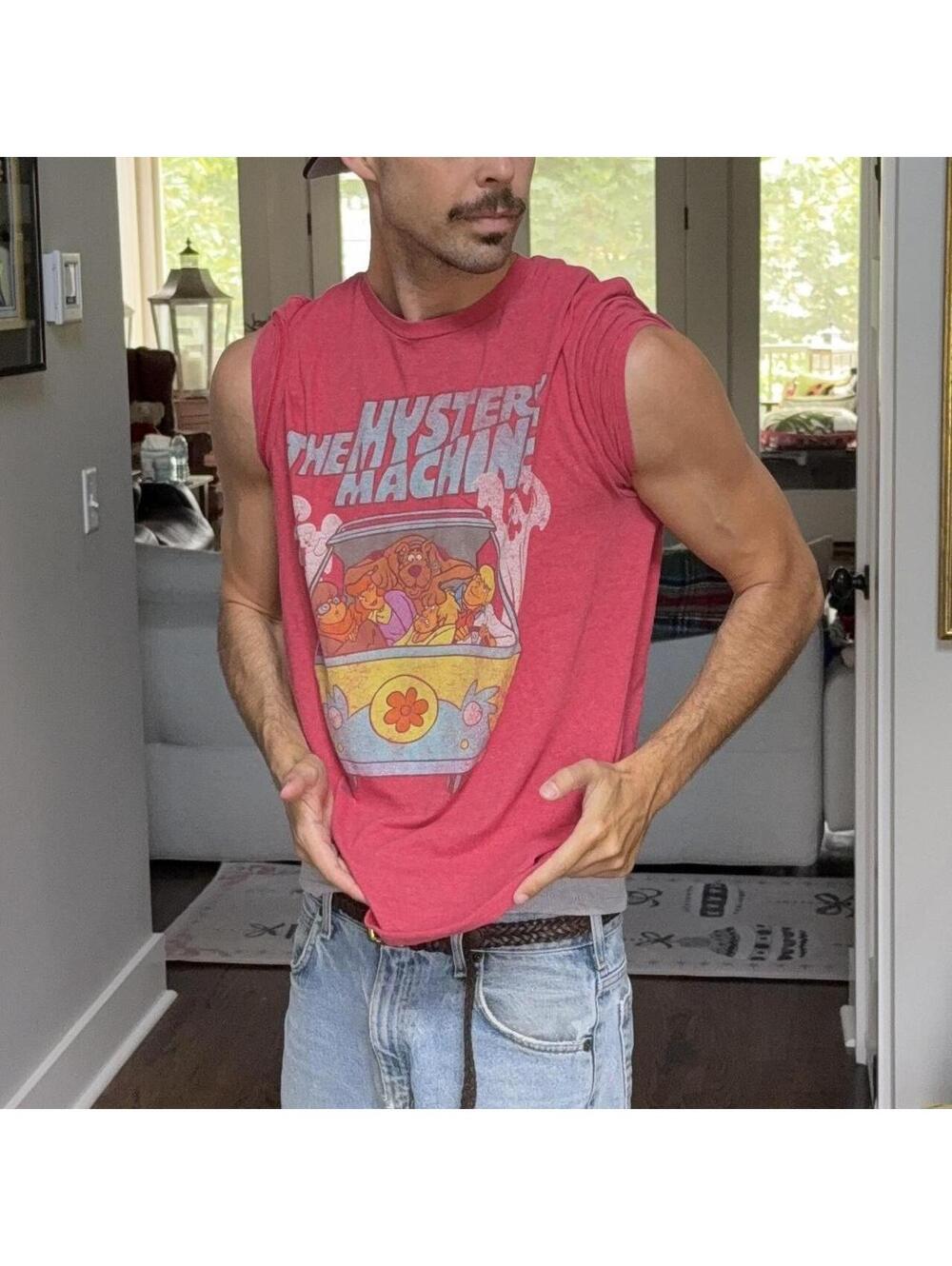 ❤️ Scooby-Doo “The Mystery Machine” Graphic Tee